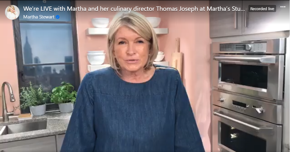 esempio della serie FB Live di Martha Stewart "Martha Bakes"