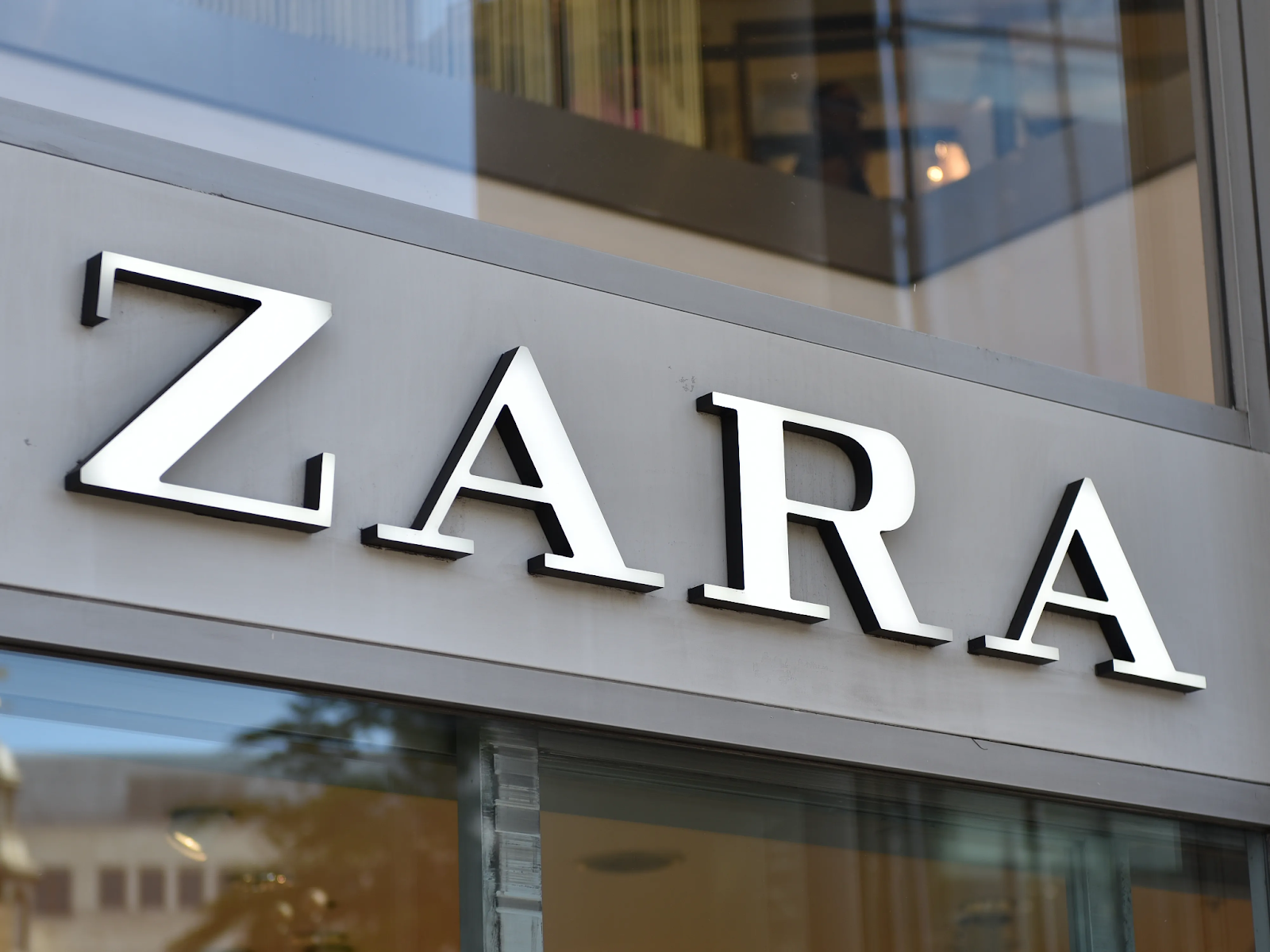 Exemples de vente au détail Zara Omnicanal