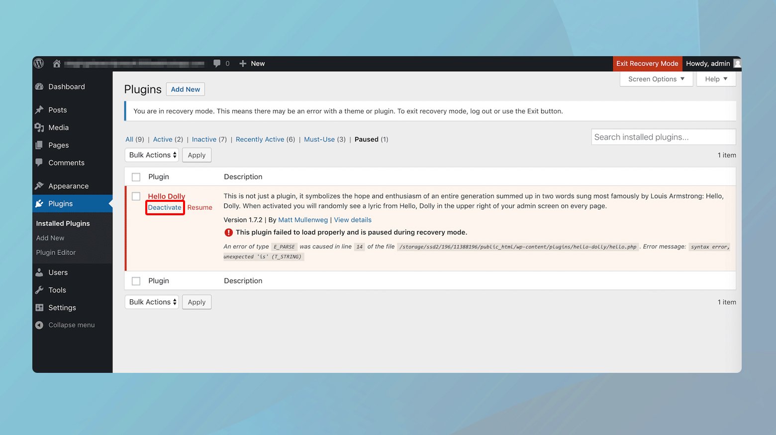 Ein Screenshot des WordPress-Wiederherstellungsmodus auf der Plugins-Seite. Ein rotes Rechteck markiert den Deaktivierungslink unter „Hello Dolly“.