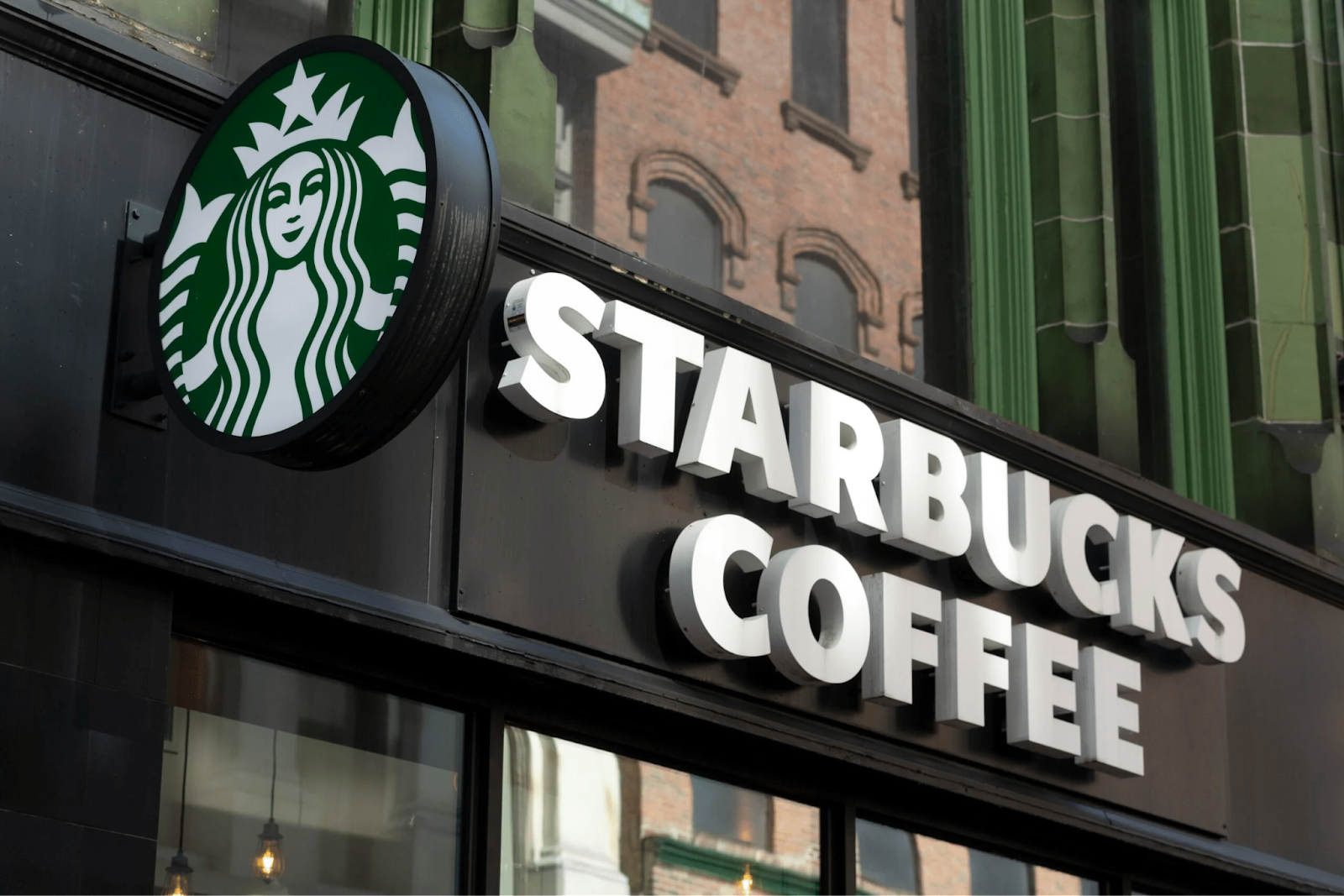 Stratégie de vente au détail omnicanal Starbucks